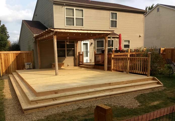 Wood deck with arbor 2